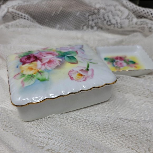 Darling Trinket Box w Tray Vintage Porcelain Flora - Picture 4 of 10